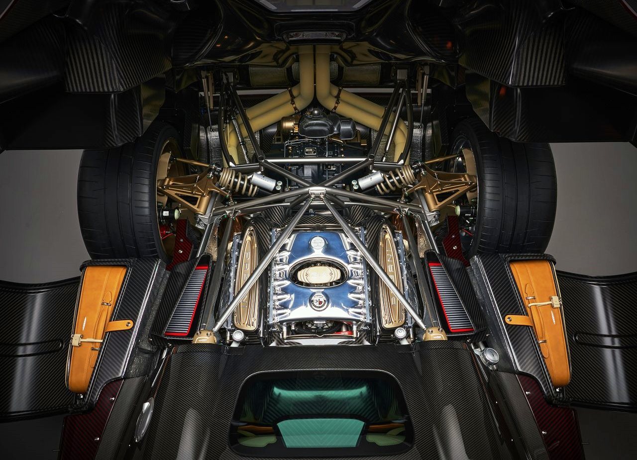 2025 - PAGANI UTOPIA ROADSTER, foto 24