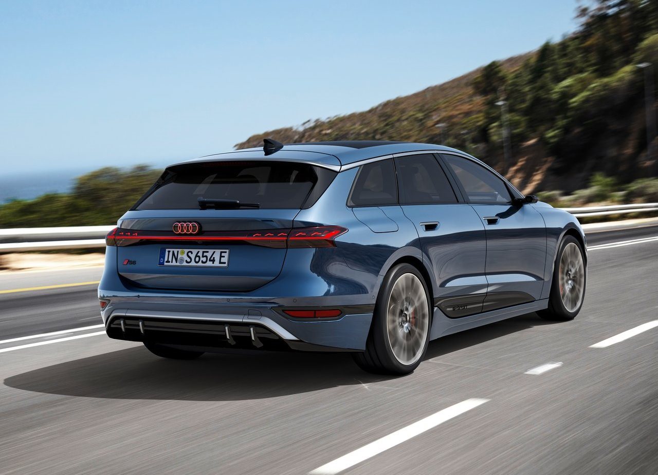 2025 - AUDI S6 AVANT E-TRON, foto 9