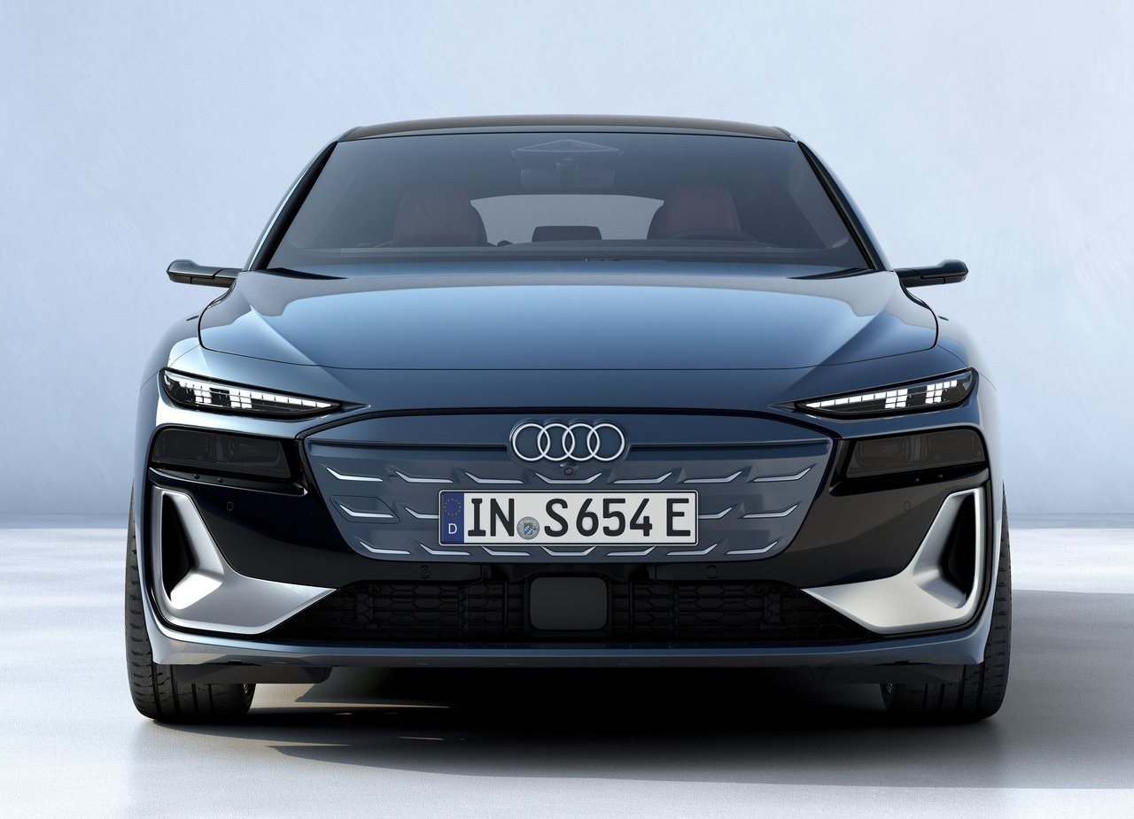 2025 - AUDI S6 AVANT E-TRON, foto 11