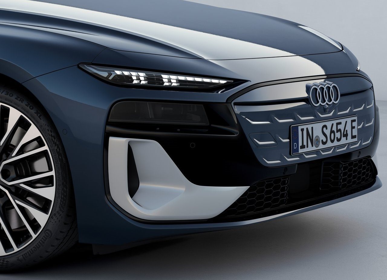 2025 - AUDI S6 AVANT E-TRON, foto 19