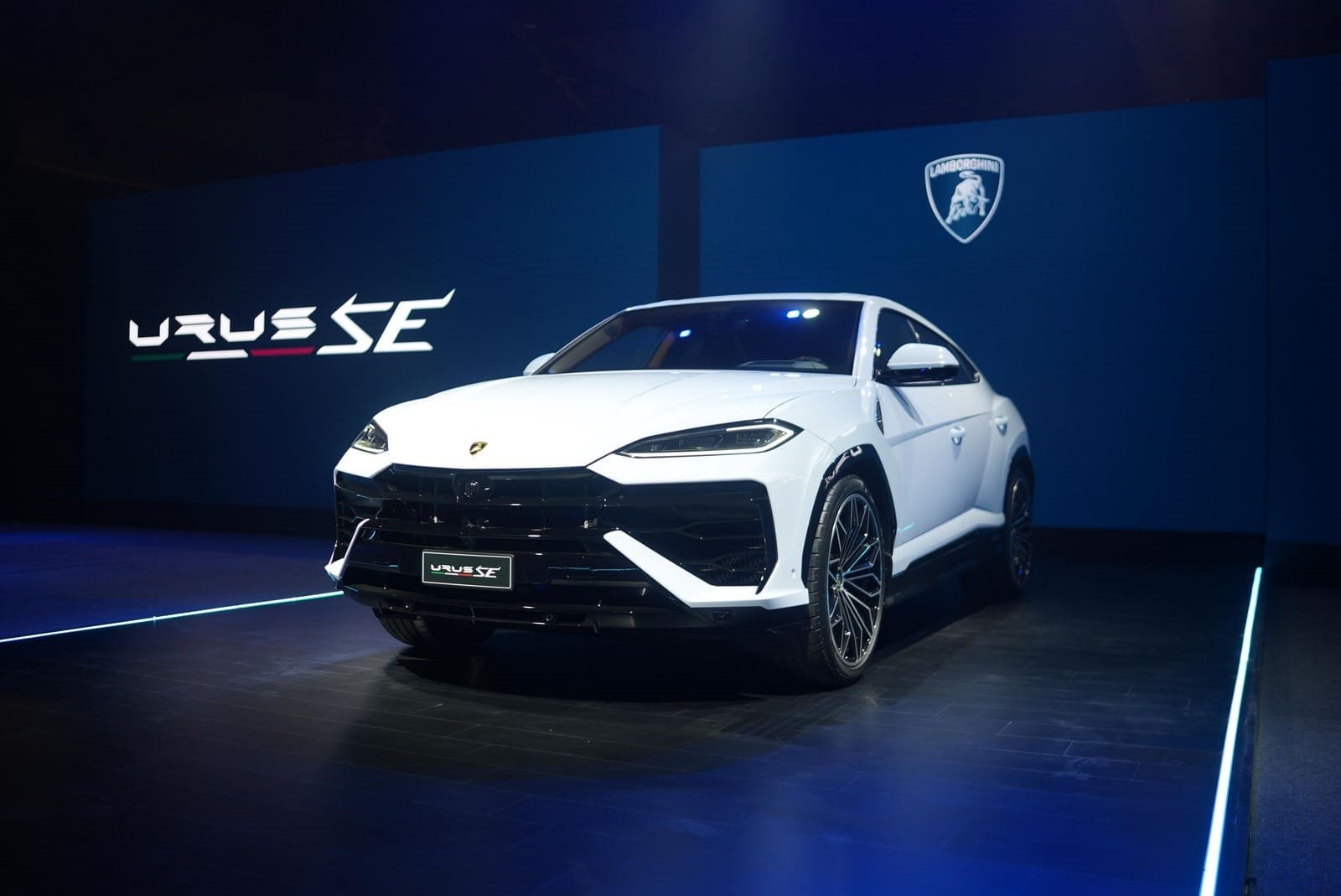 2025 - LAMBORGHINI URUS SE INDIA, foto 1