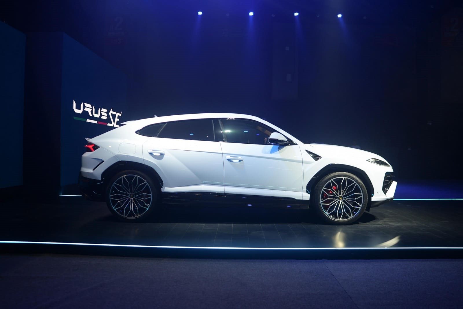 2025 - LAMBORGHINI URUS SE INDIA, foto 4