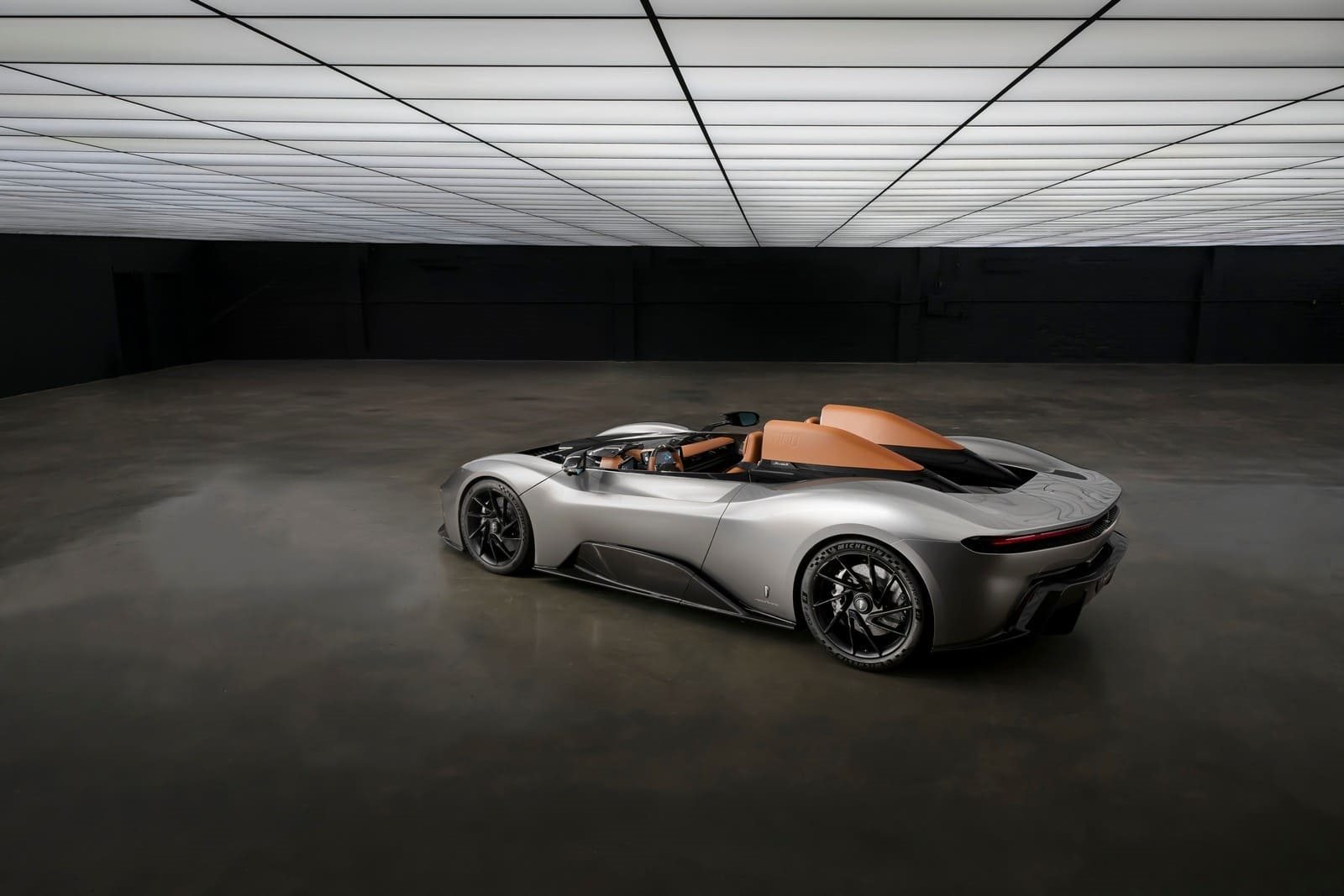 PININFARINA B95 GOTHAM, foto 17
