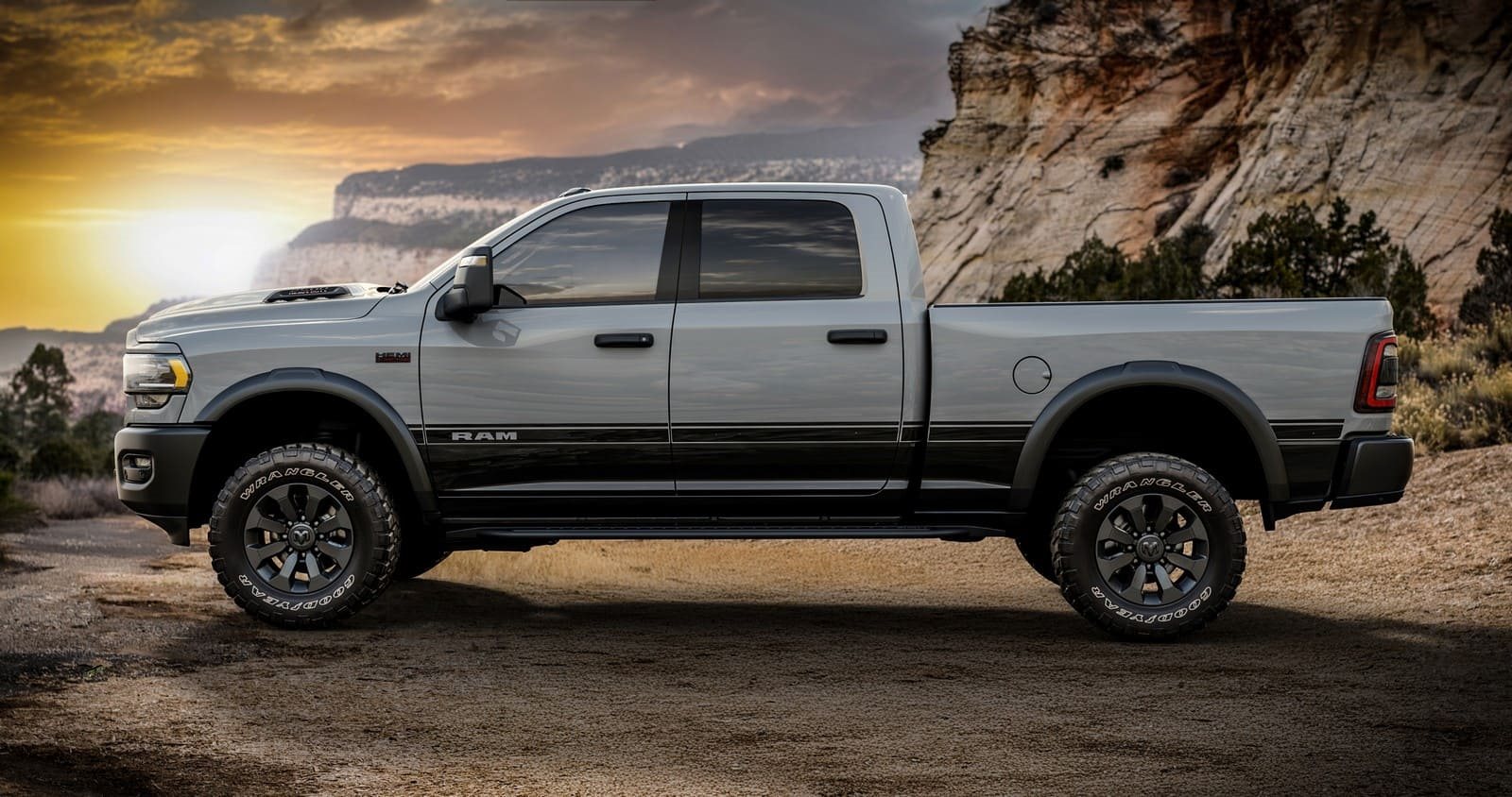 2024 - RAM POWER WAGON & REBEL HD LUNAR EDITIONS, foto 6