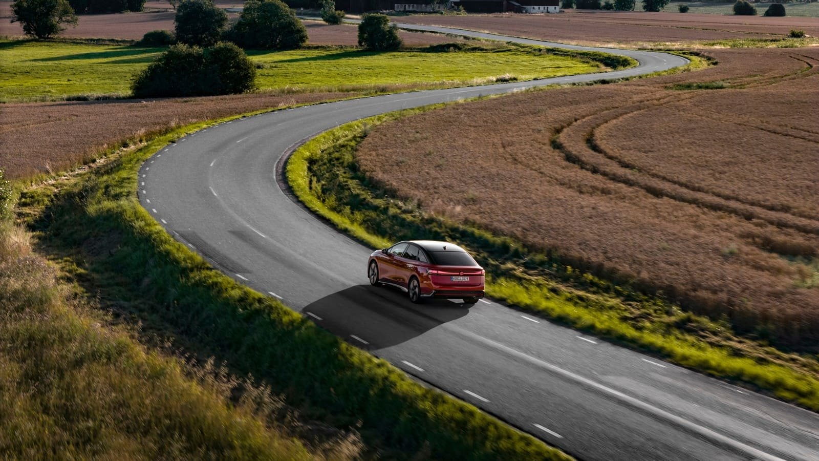 VOLKSWAGEN ID.7 GTX, foto 64