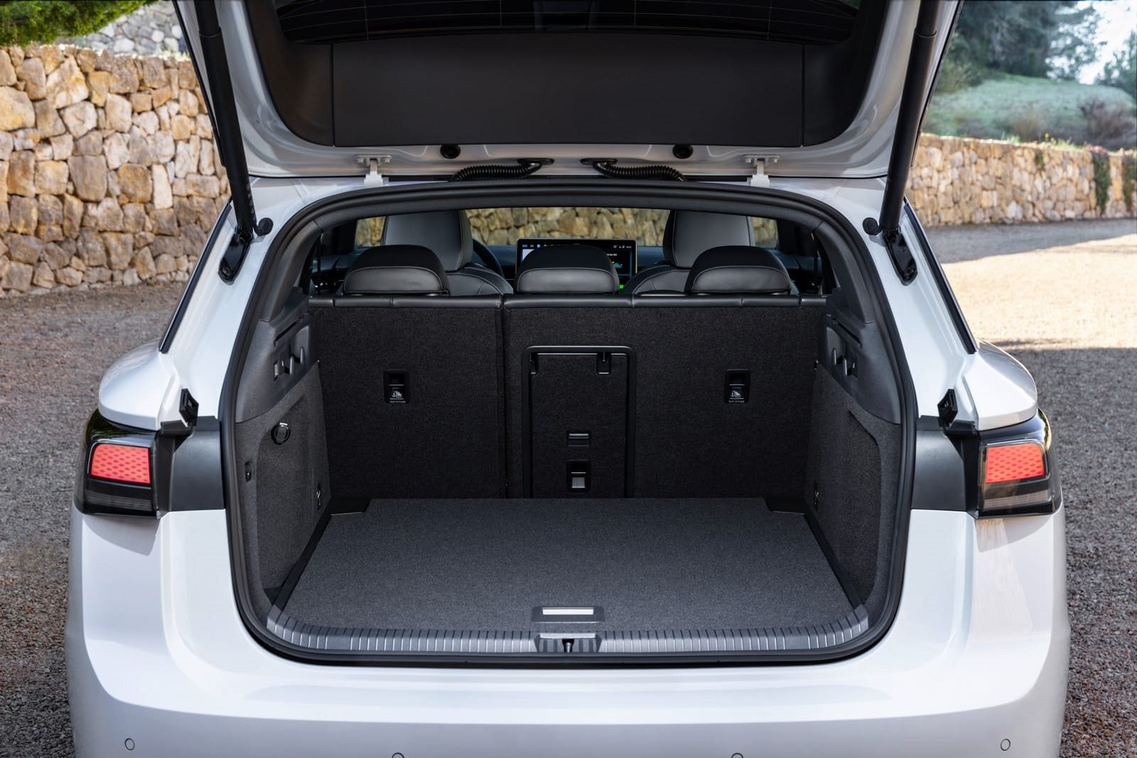 VOLKSWAGEN ID.7 TOURER PRO S, foto 38