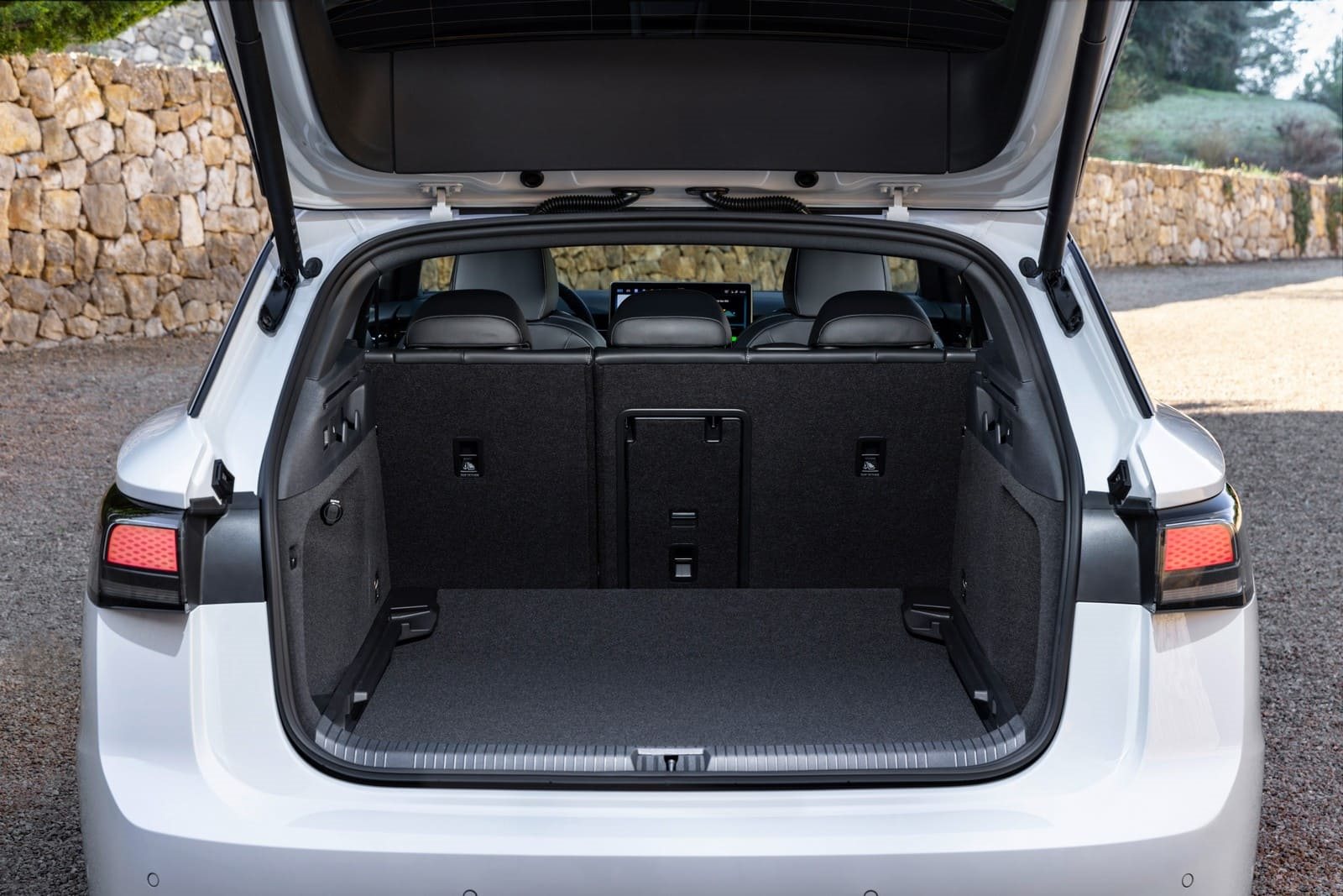 VOLKSWAGEN ID.7 TOURER PRO S, foto 39