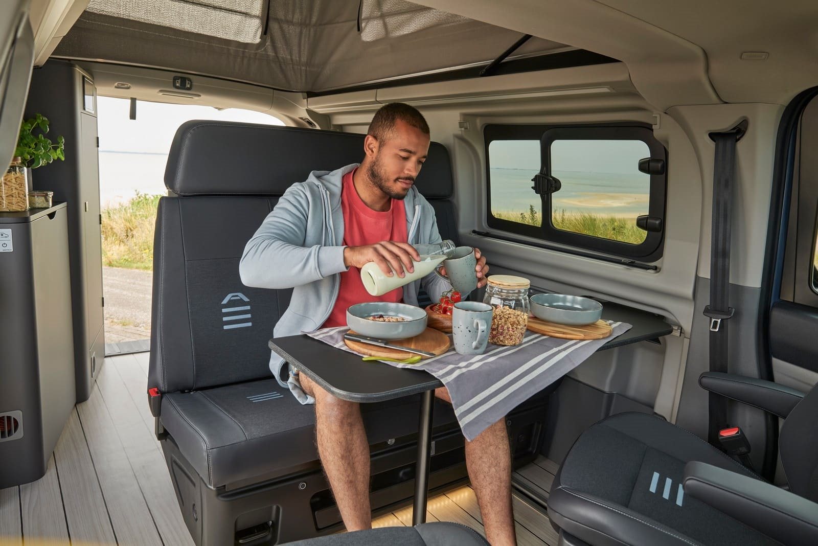 FORD TRANSIT CUSTOM NUGGET ACTIVE PHEV, foto 11