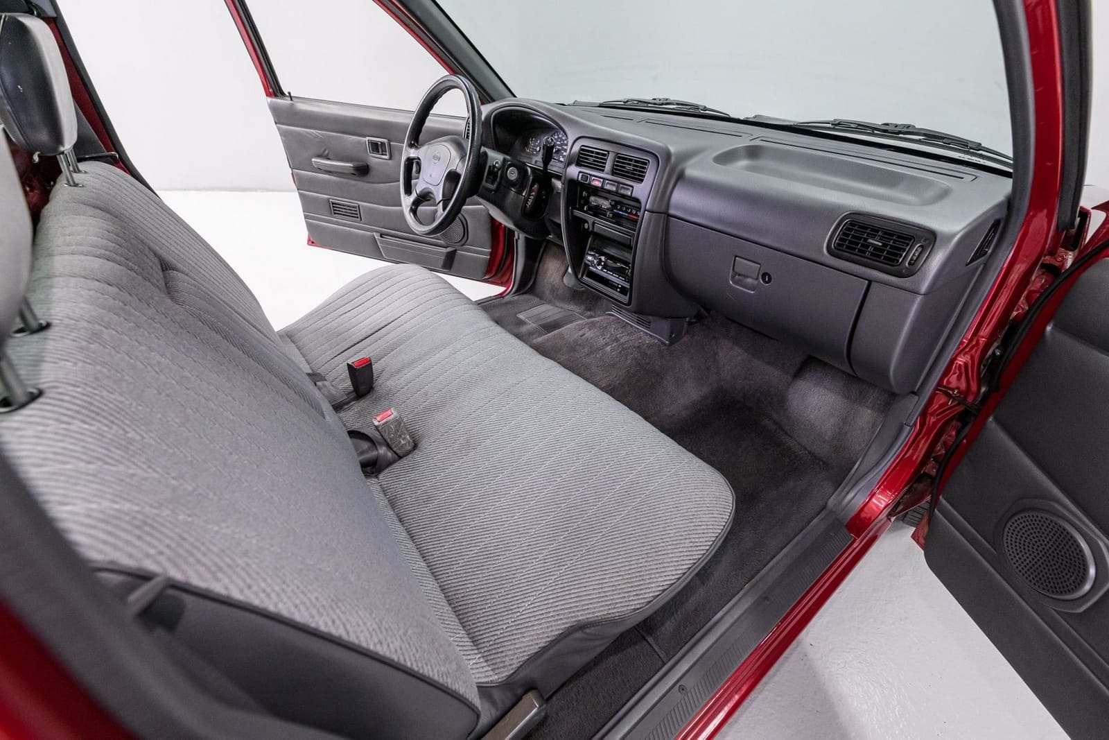 1995 - NISSAN XE, foto 27