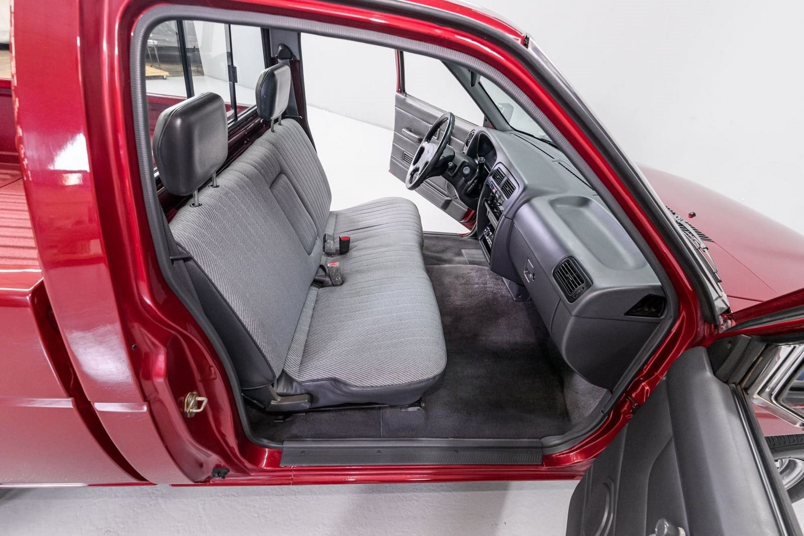 1995 - NISSAN XE, foto 28