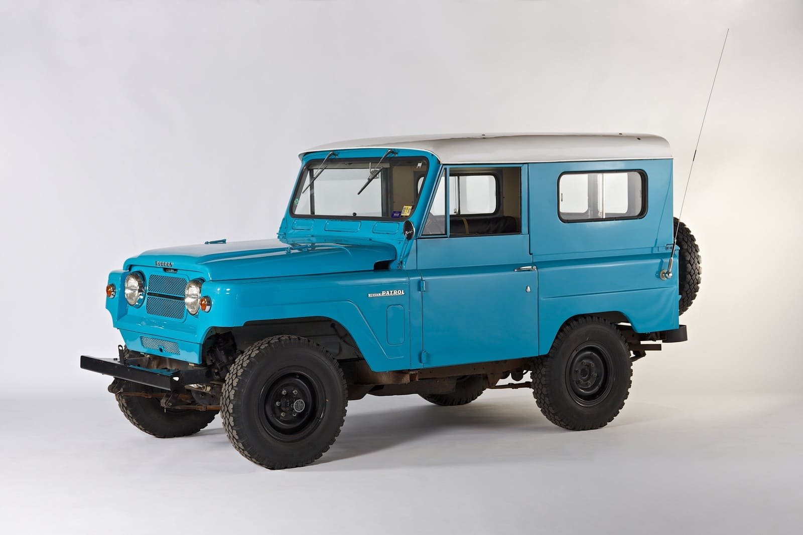 NISSAN PATROL, foto 1