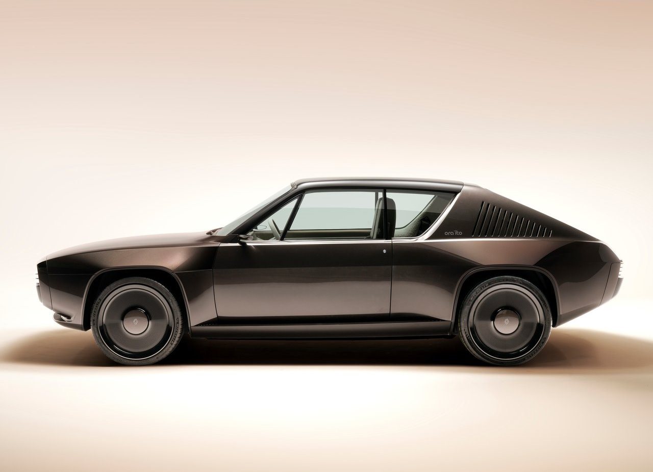 RENAULT R17 ELECTRIC RESTOMOD CONCEPT, foto 3