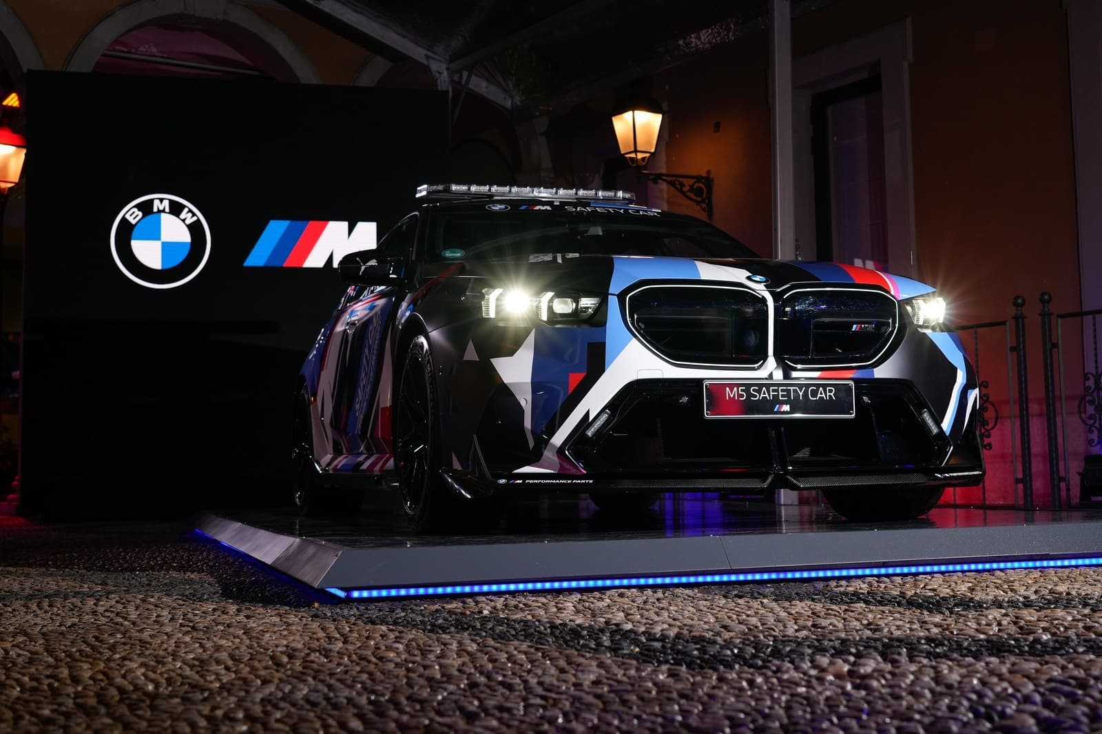 BMW M5 SEDAN MOTOGP SAFETY CAR, foto 6