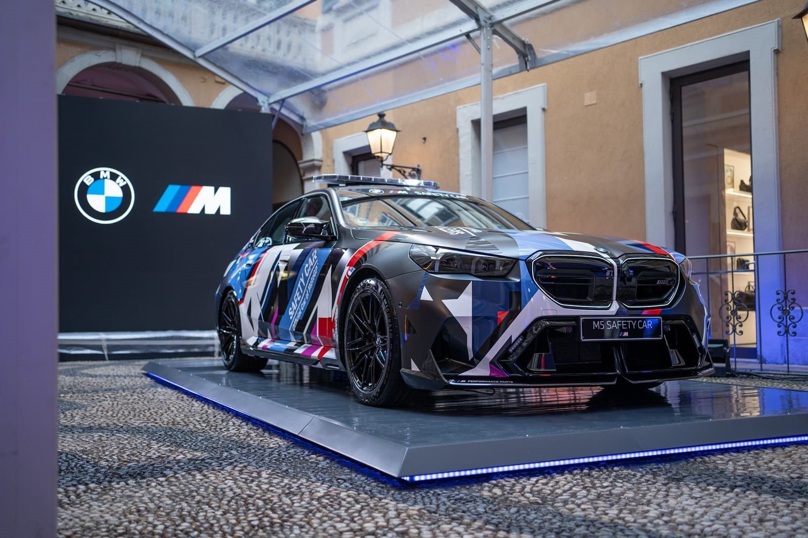 BMW M5 SEDAN MOTOGP SAFETY CAR, foto 12