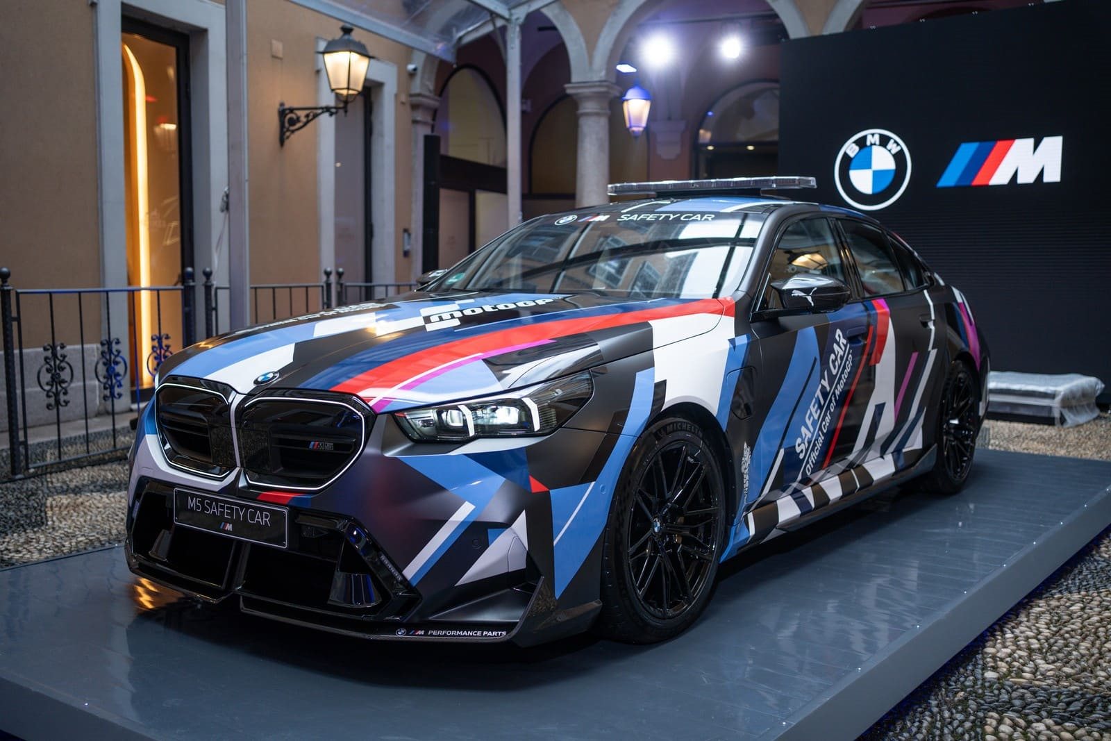 BMW M5 SEDAN MOTOGP SAFETY CAR, foto 13