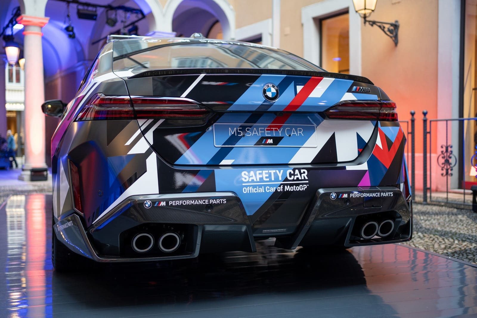 BMW M5 SEDAN MOTOGP SAFETY CAR, foto 15
