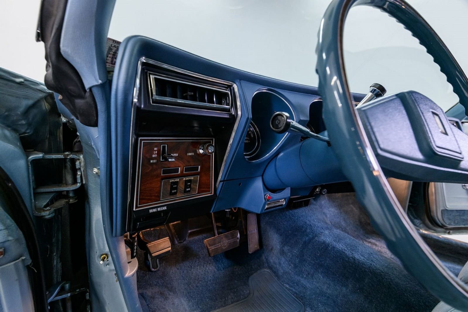 OLDSMOBILE CUTLASS SUPREME BROUGHAM, foto 11