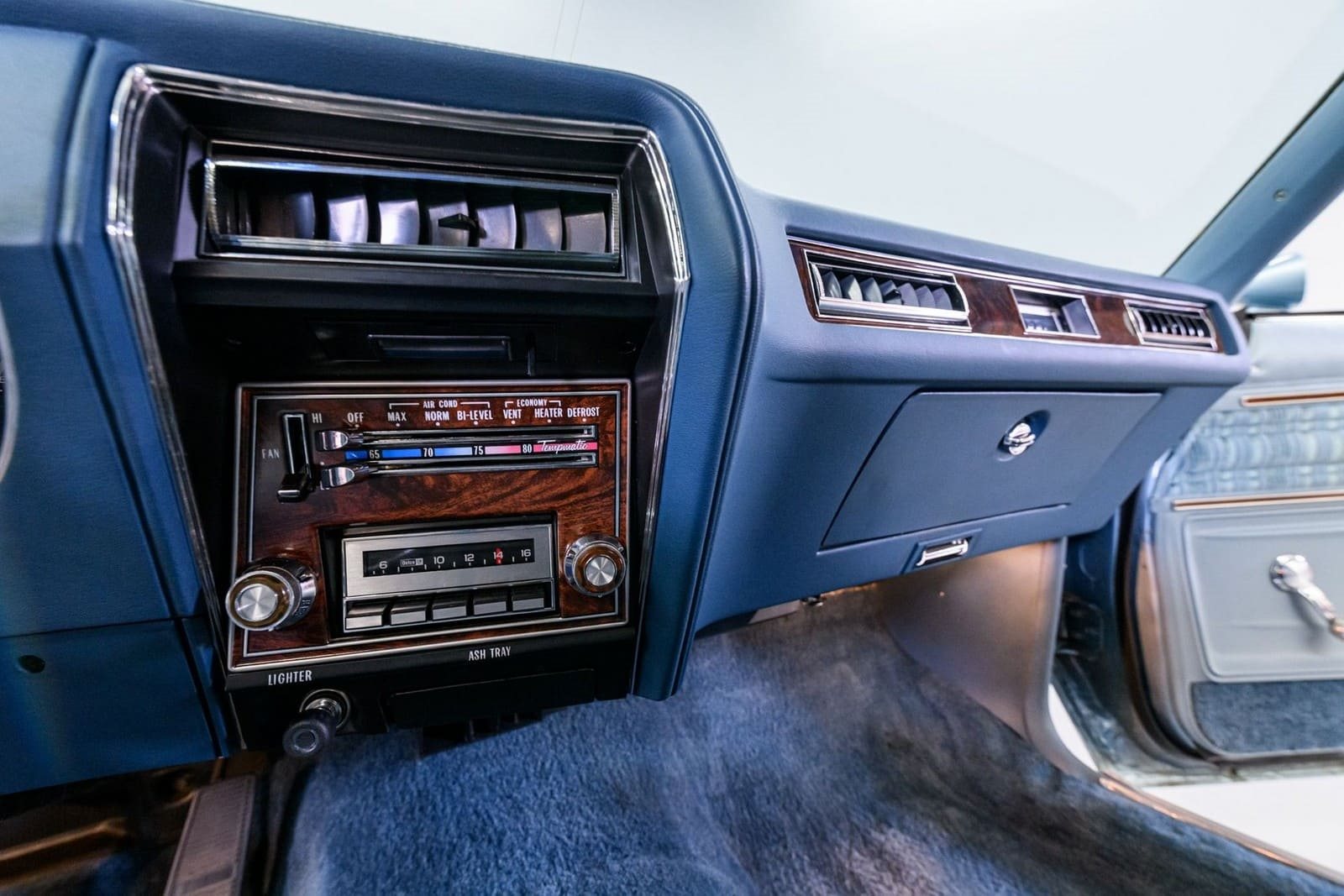 OLDSMOBILE CUTLASS SUPREME BROUGHAM, foto 15