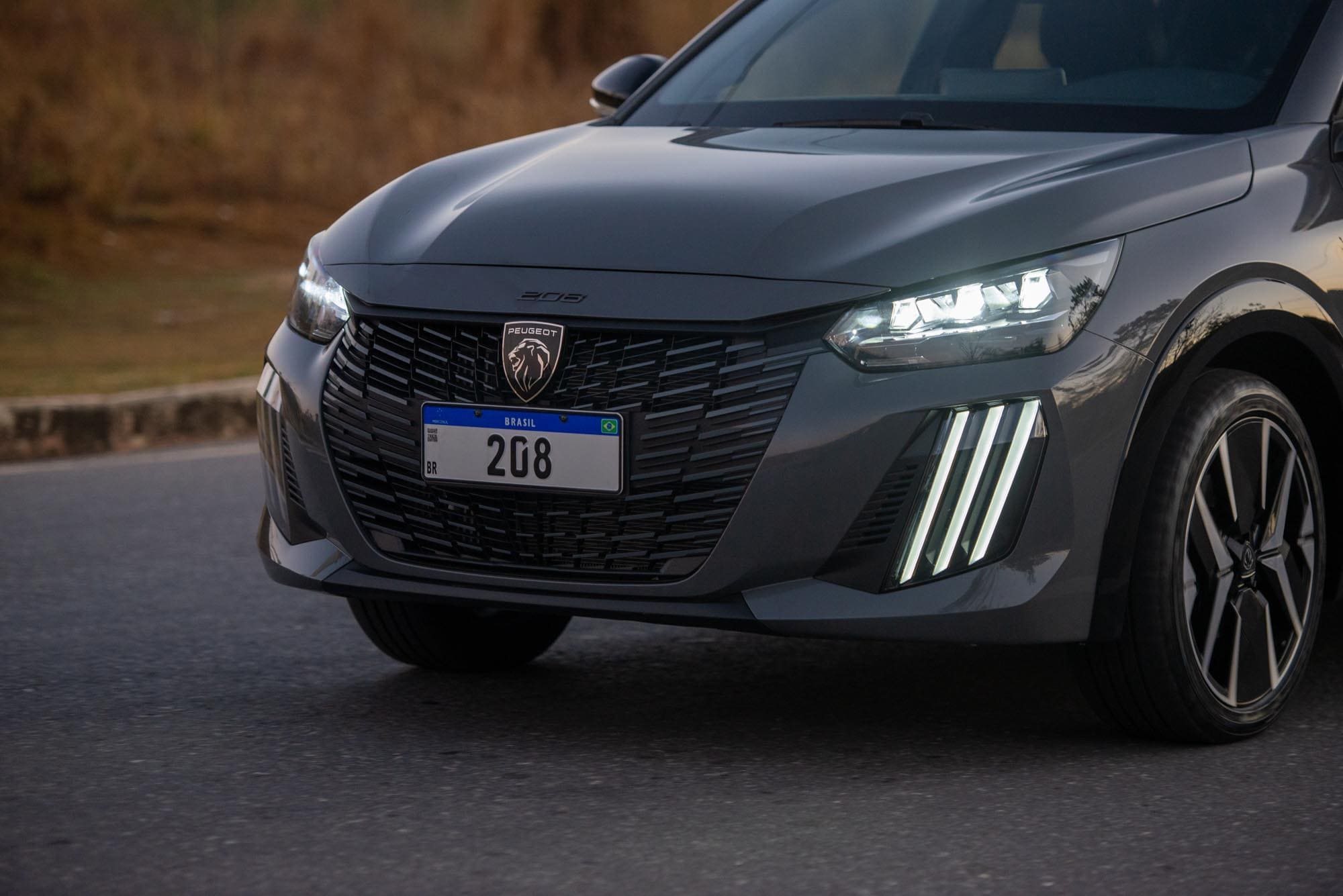 PEUGEOT 208, foto 12