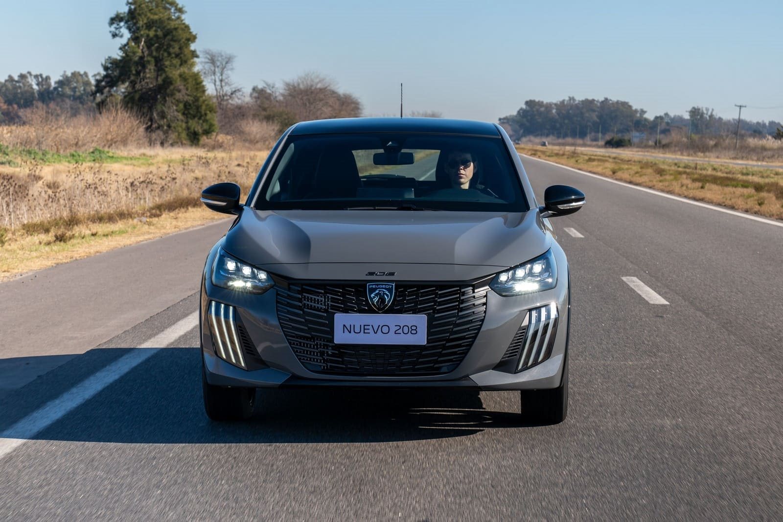 PEUGEOT 208, foto 18