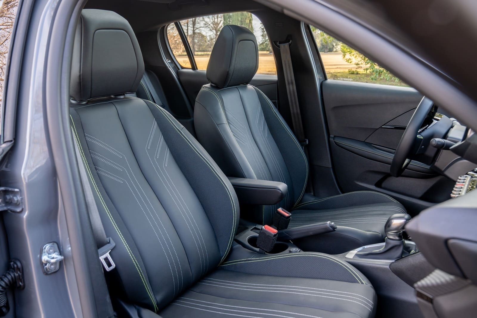 PEUGEOT 208, foto 92
