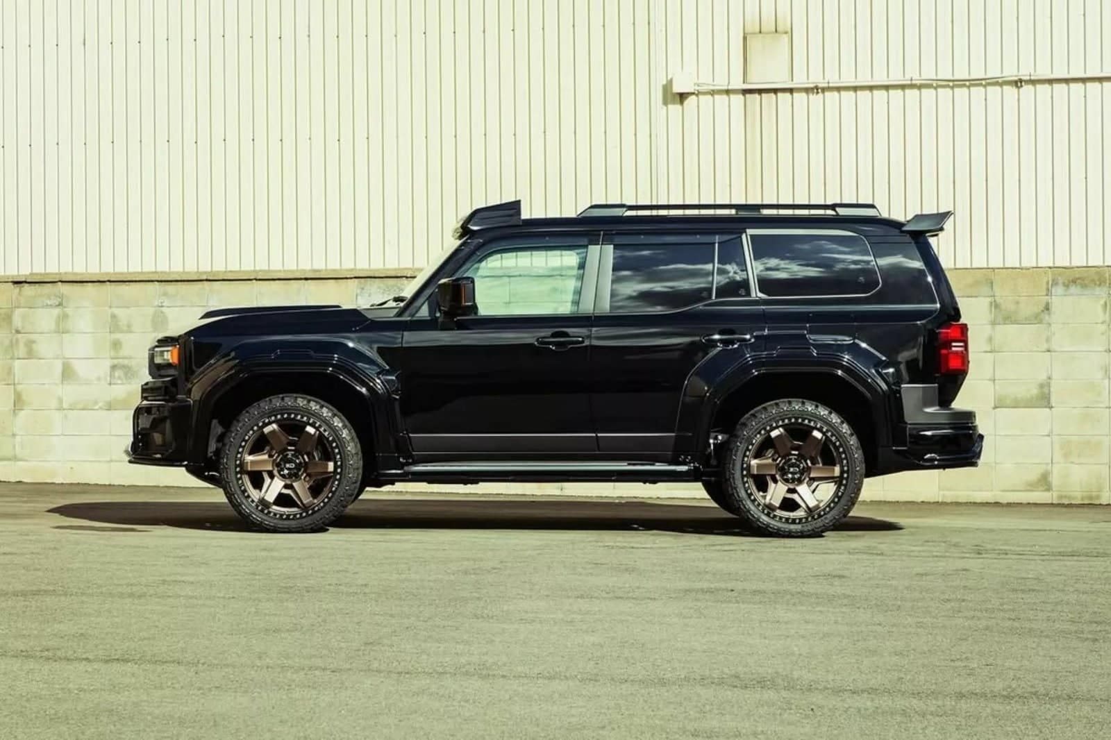 TOYOTA LAND CRUISER BLACK BISON BY WALD, foto 3