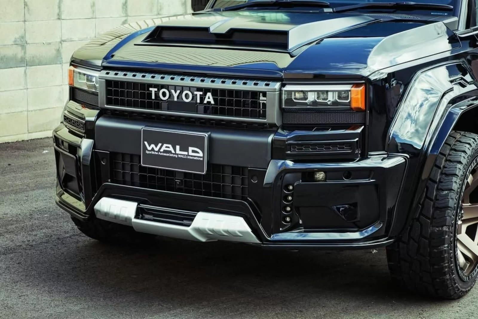 TOYOTA LAND CRUISER BLACK BISON BY WALD, foto 4
