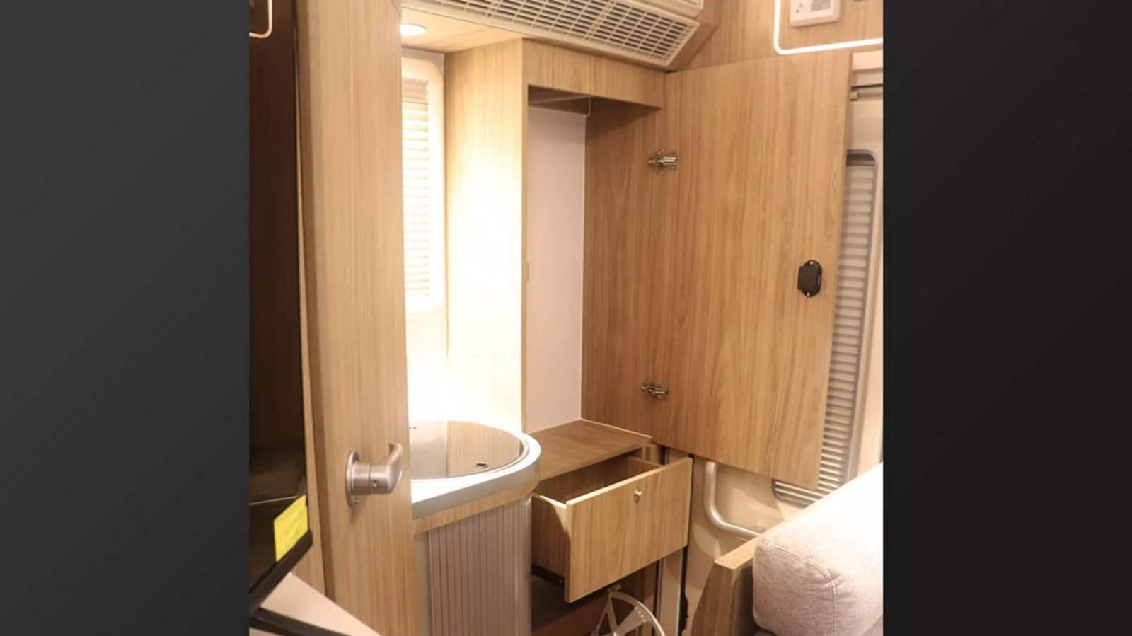 2024 - TOYOTA HILUX CHAMP MOTORHOME BY CARRYBOY, foto 15