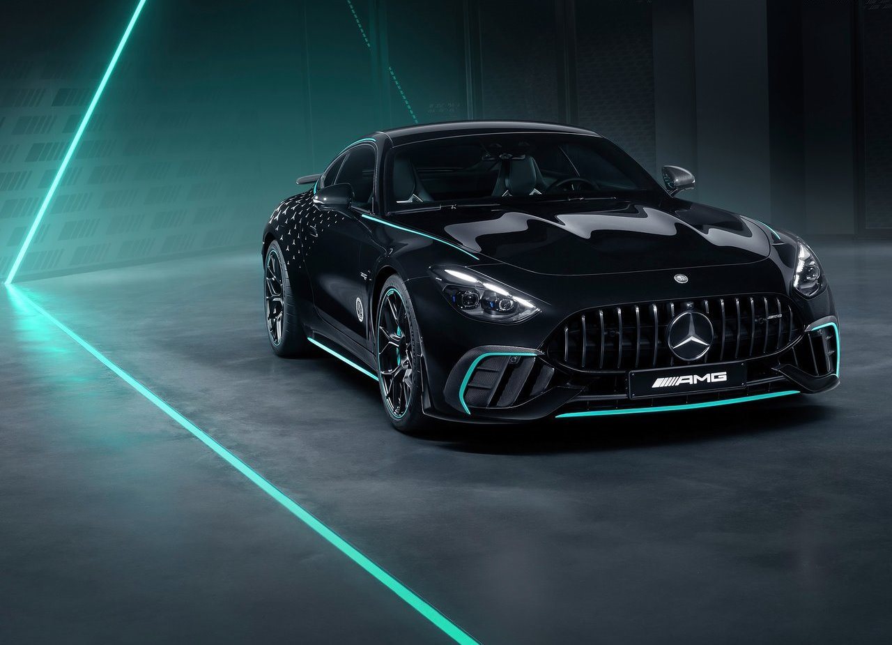 2025 - MERCEDES-AMG GT 63 PRO ‘MOTORSPORT COLLECTORS EDITION’, foto 3