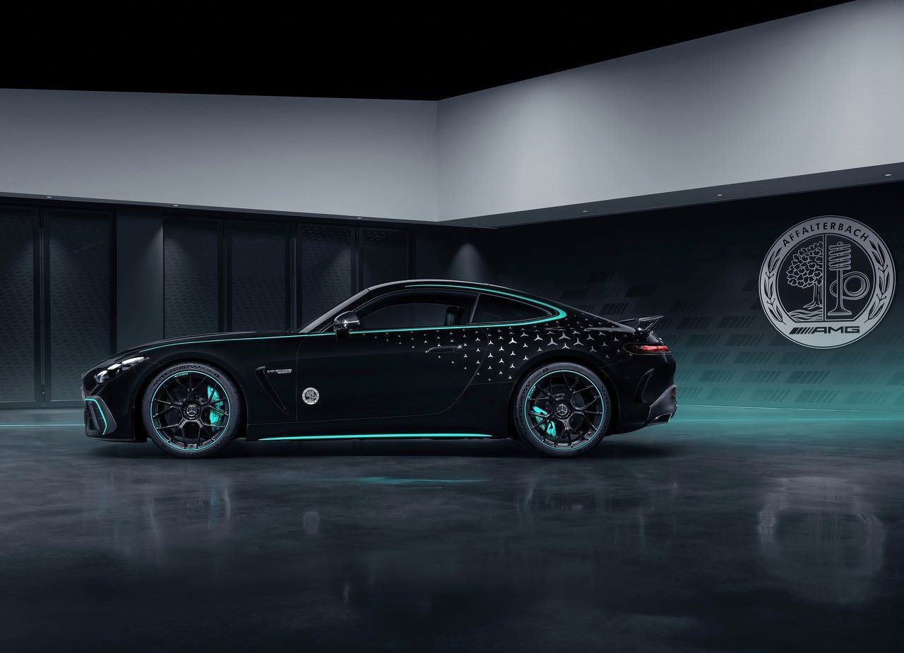 2025 - MERCEDES-AMG GT 63 PRO ‘MOTORSPORT COLLECTORS EDITION’, foto 4