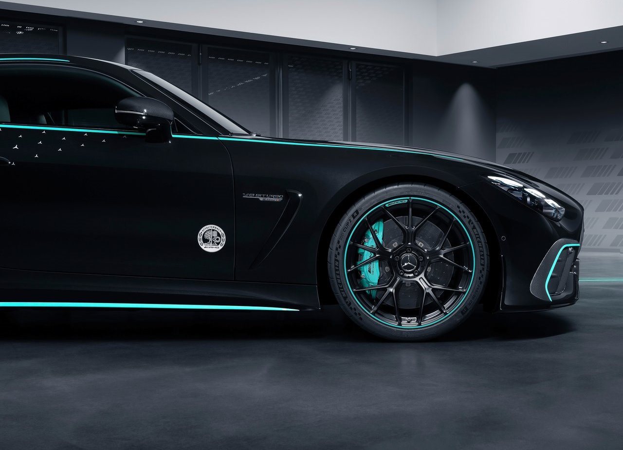 2025 - MERCEDES-AMG GT 63 PRO ‘MOTORSPORT COLLECTORS EDITION’, foto 11
