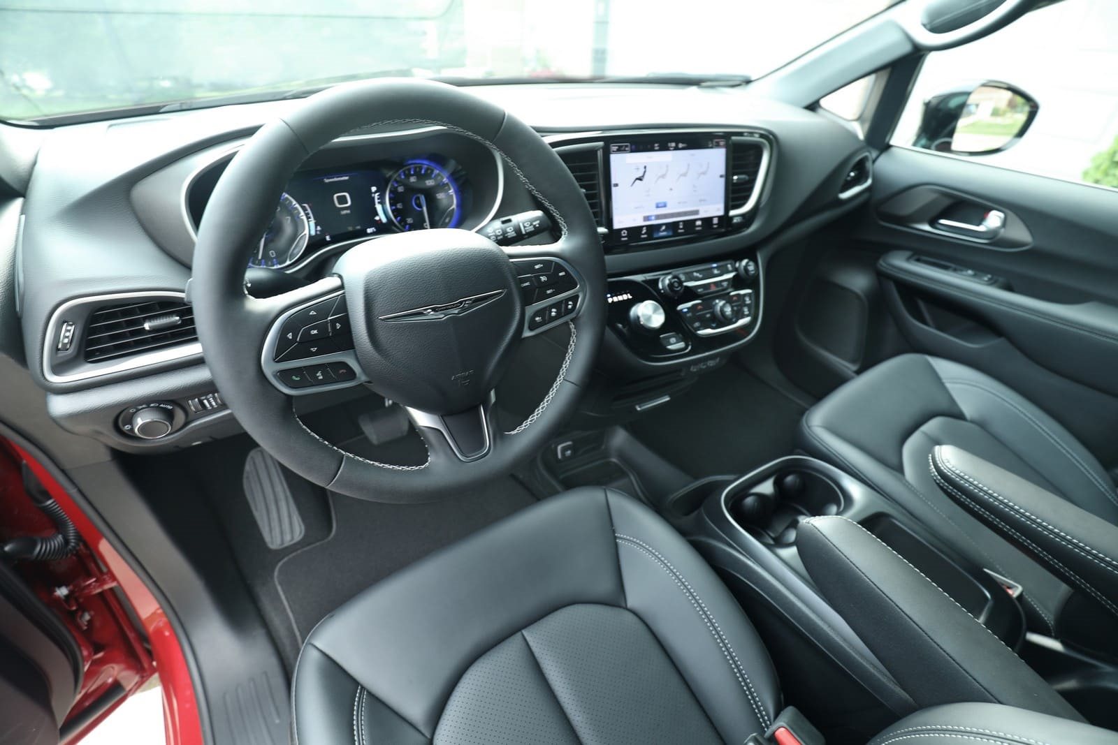 2025 - CHRYSLER VOYAGER, foto 6