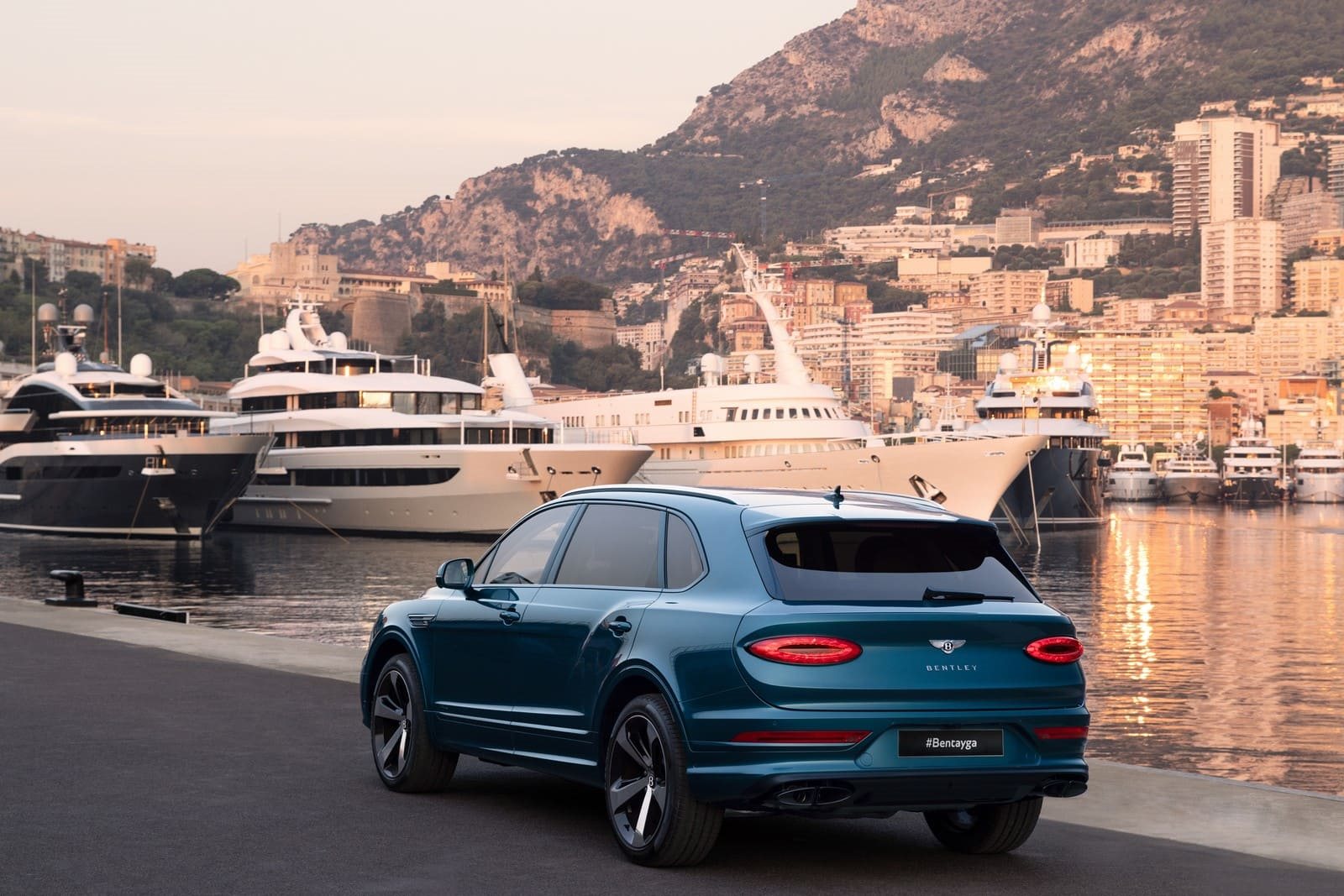 2024 - BENTLEY BENTAYGA EWB AZURE RIVIERA COLLECTION, foto 5