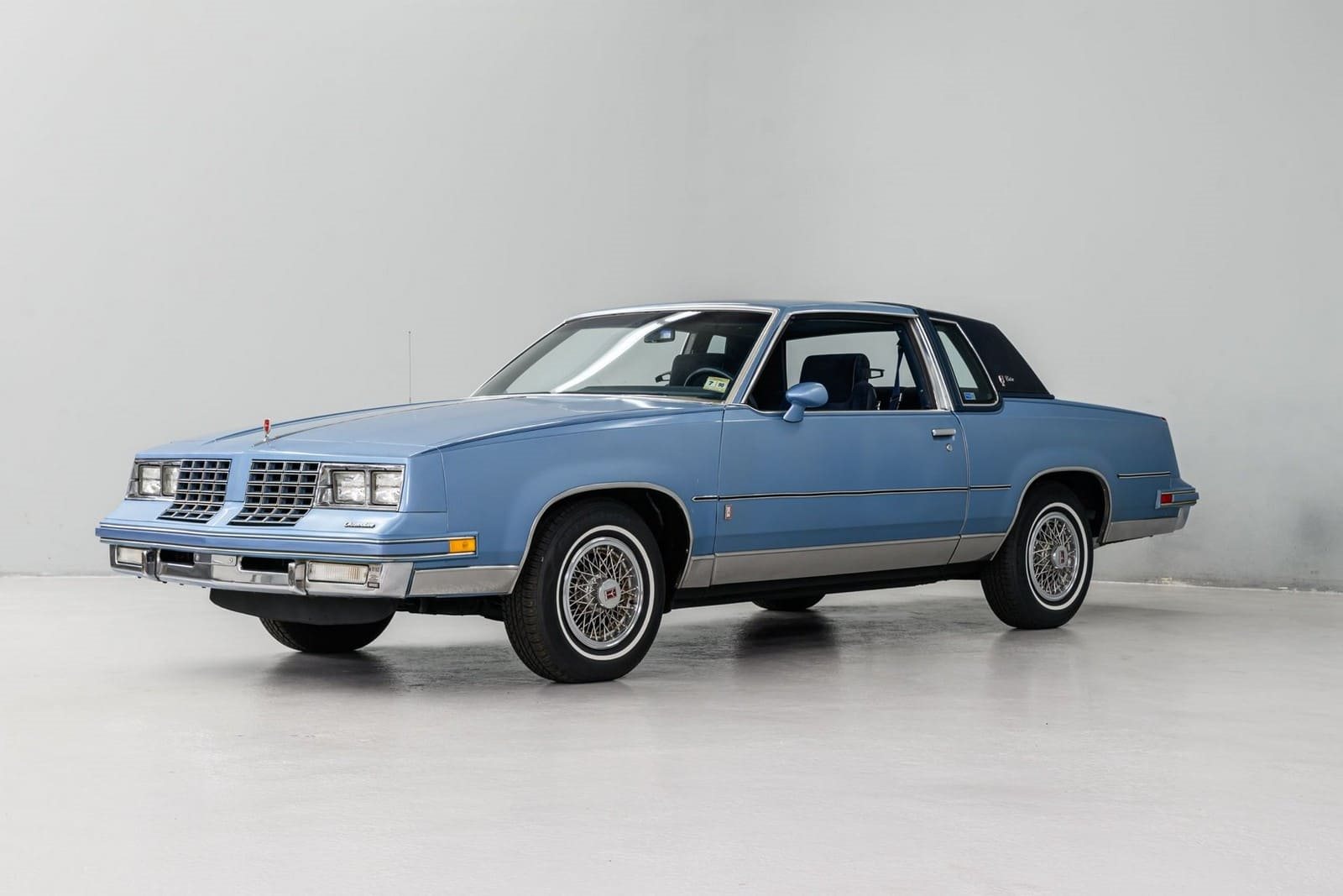 1981 - OLDSMOBILE CUTLASS CALAIS, foto 1