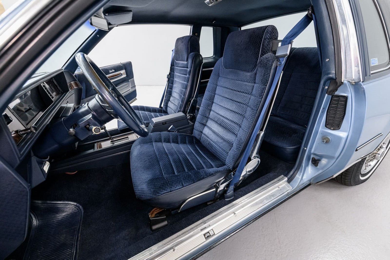 1981 - OLDSMOBILE CUTLASS CALAIS, foto 39