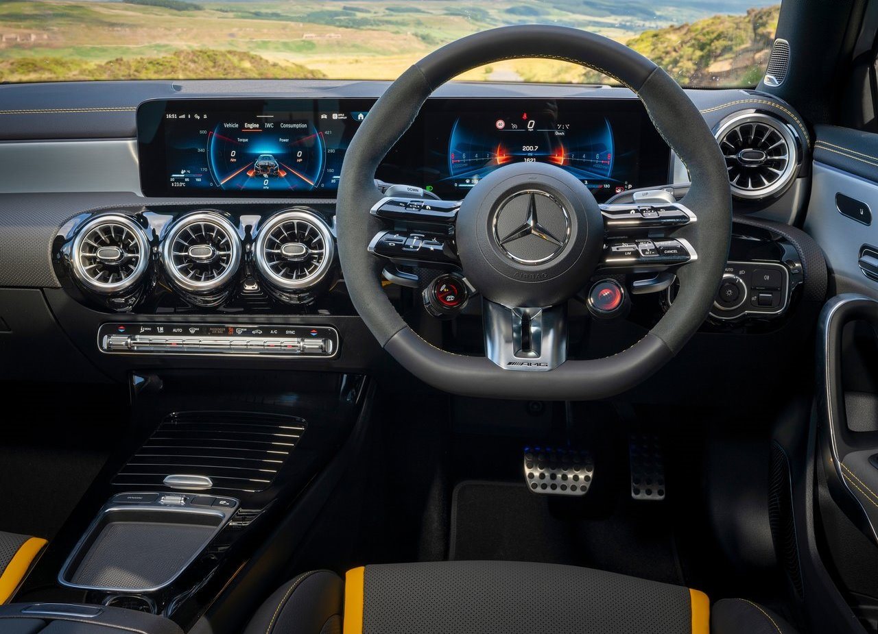 2023 - MERCEDES-AMG A 45 S UK VERSION, foto 37