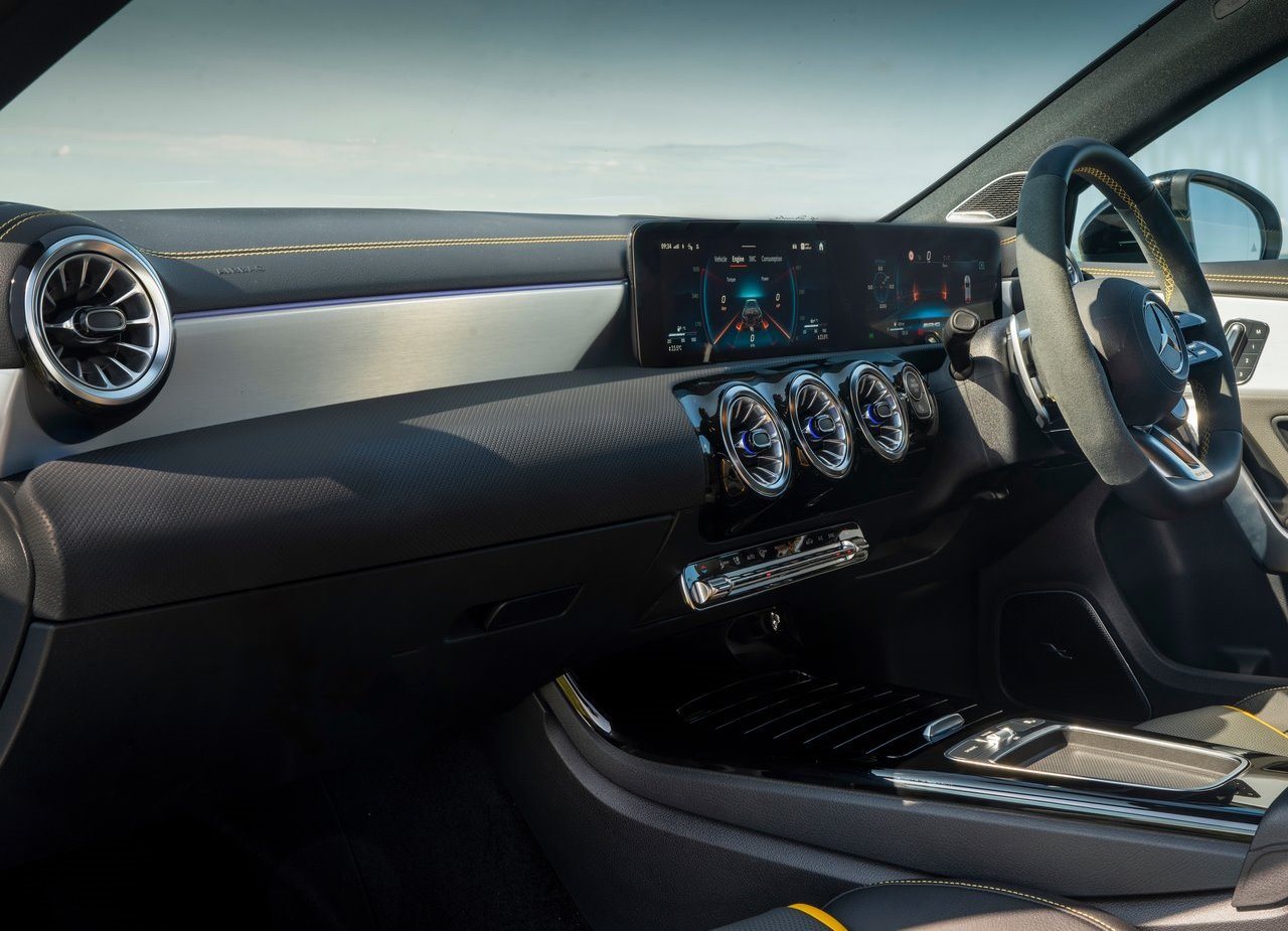 2023 - MERCEDES-AMG A 45 S UK VERSION, foto 39