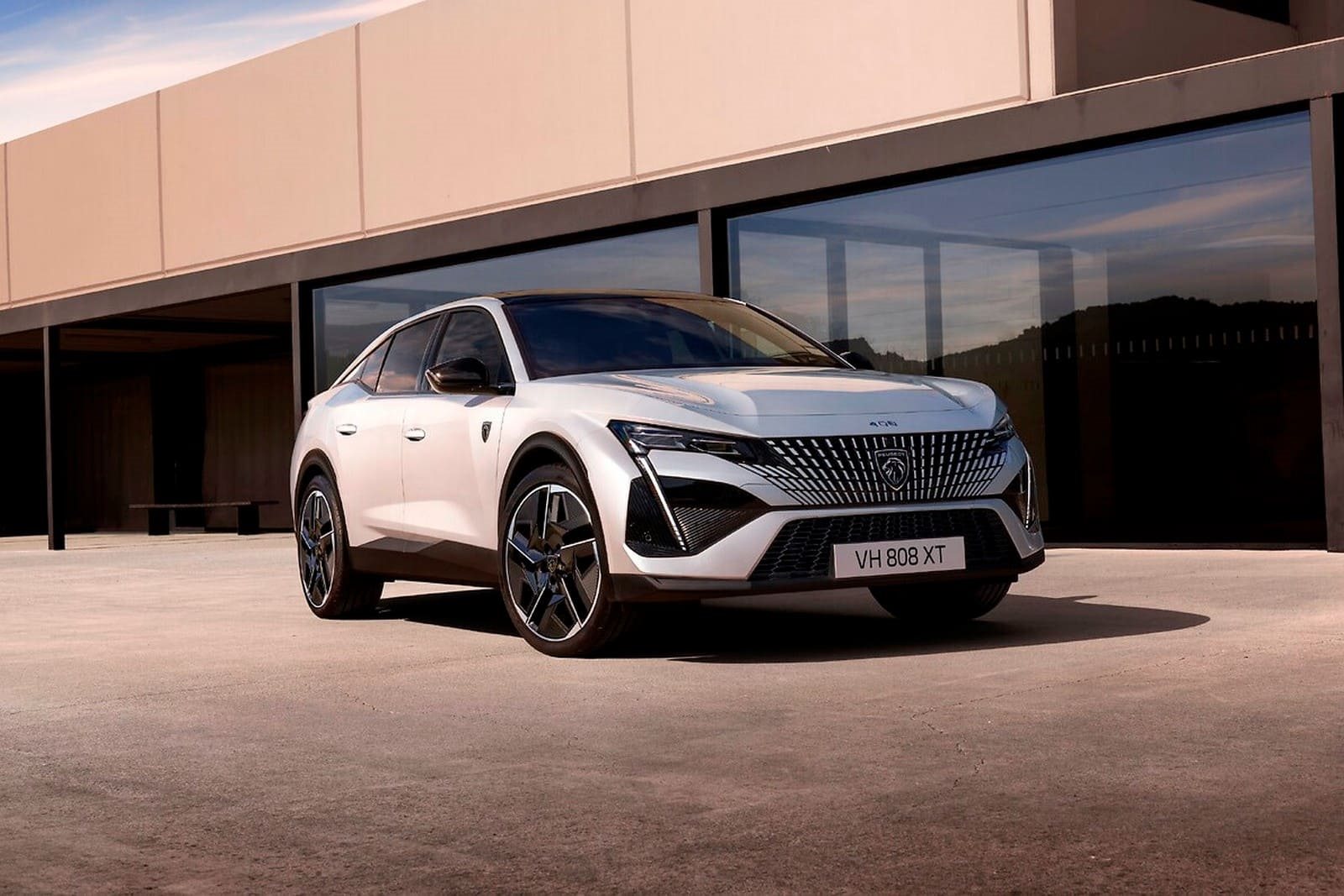 2025 - PEUGEOT E-408, foto 1
