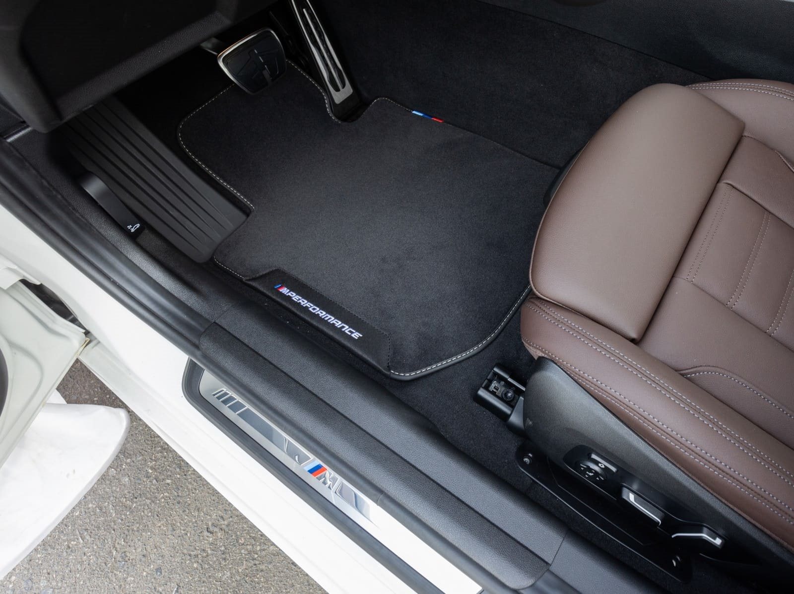 2024 - BMW 320i M SPORT 10TH ANNIVERSARY EDITION, foto 8