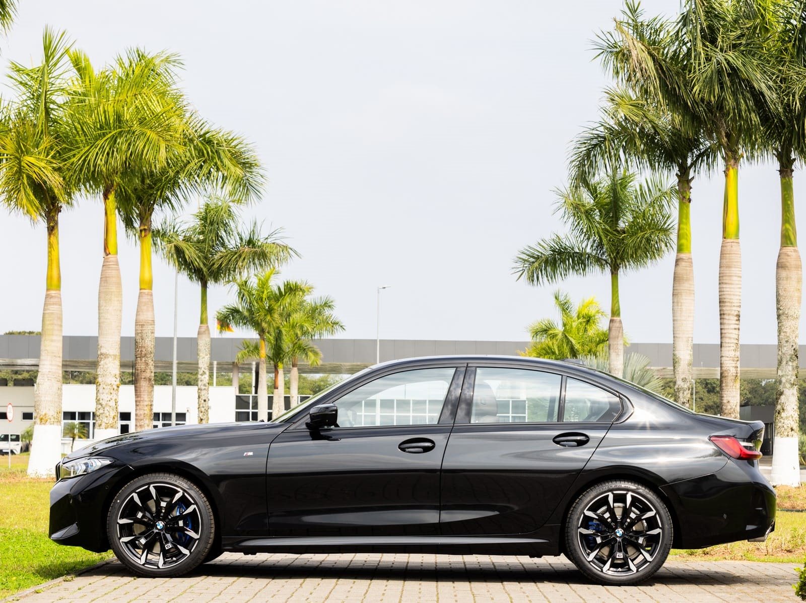 2024 - BMW 320i M SPORT 10TH ANNIVERSARY EDITION, foto 30