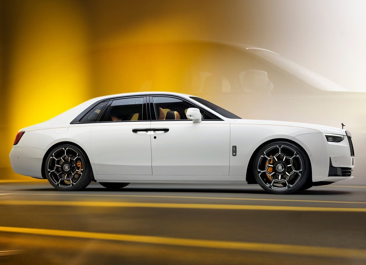 2025 - ROLLS-ROYCE GHOST BLACK BADGE SERIES II, foto 2