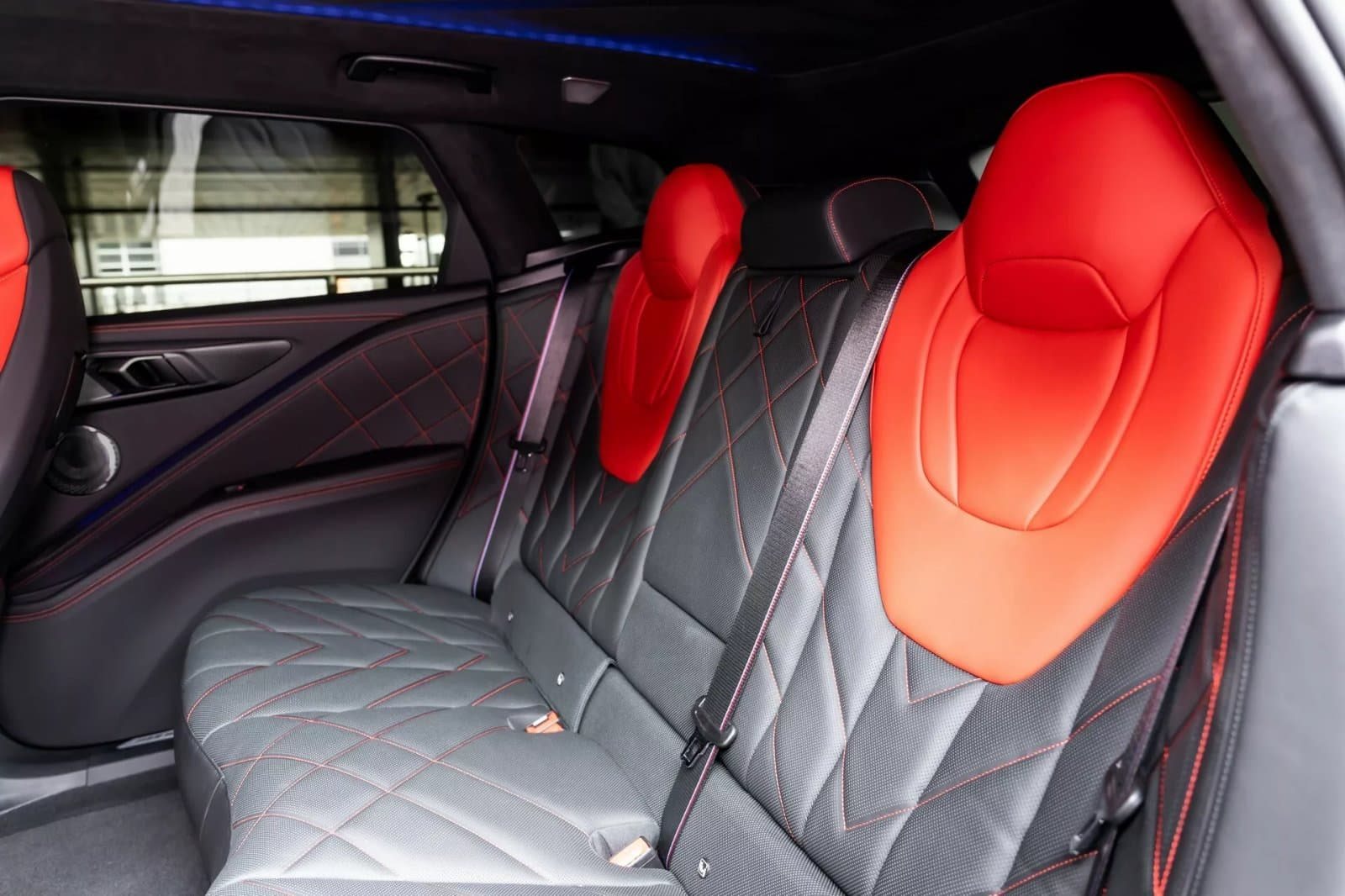 2024 - BMW XM MHXM 900 BY MANHART, foto 21
