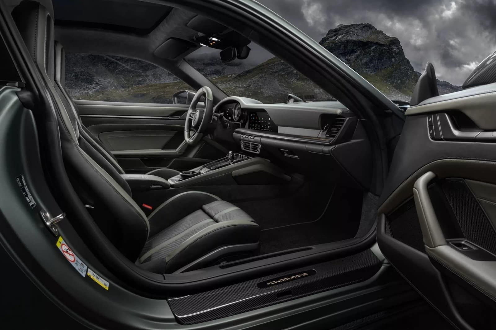 PORSCHE 911 TURBO S TECHART MONOCHROME, foto 9