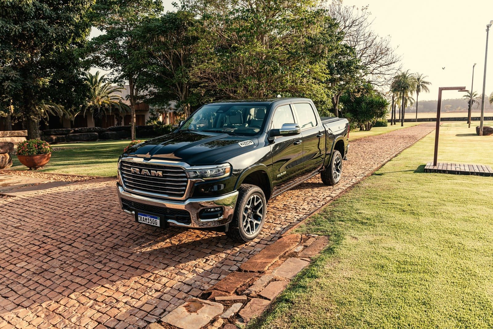 2025 - RAM 1500 LARAMIE, foto 1