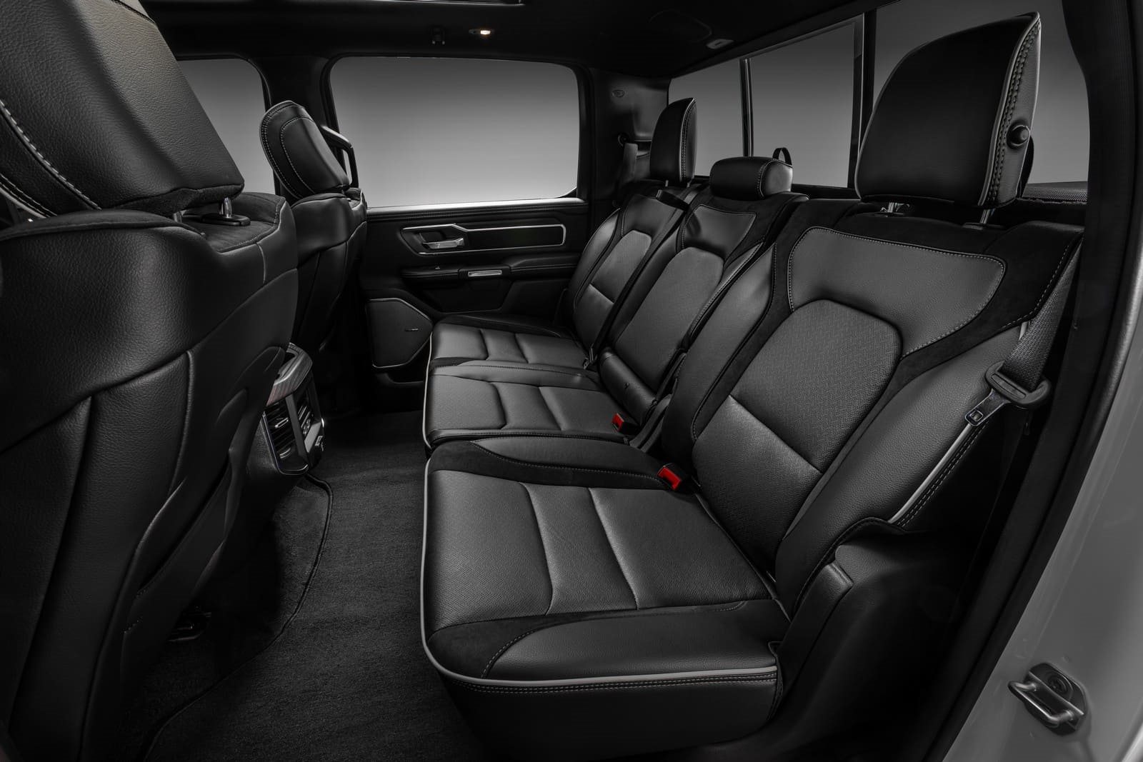 2025 - RAM 1500 LARAMIE NIGHT EDITION, foto 18