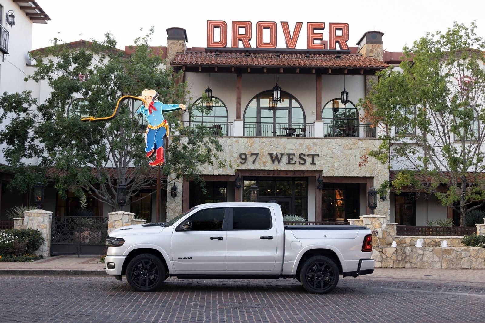 2025 - RAM 1500 LARAMIE NIGHT EDITION, foto 24