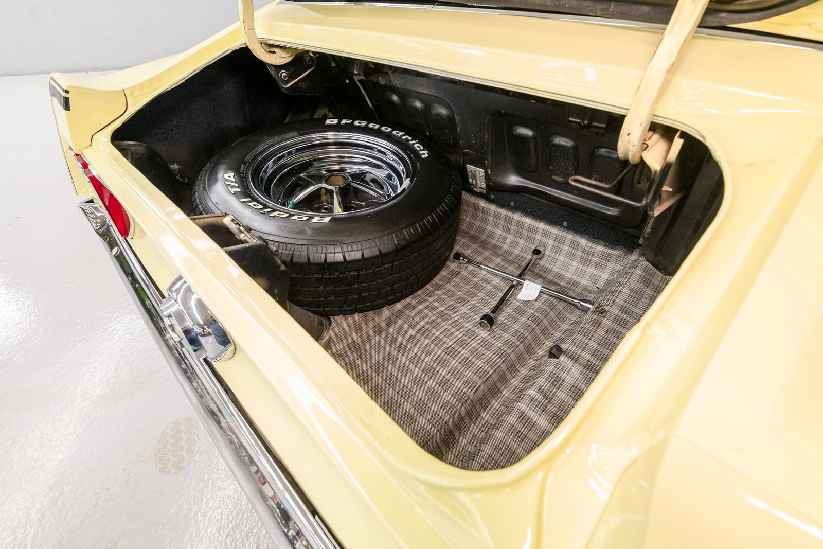 1969 - FORD MUSTANG MACH 1 MEADOWLARK YELLOW, foto 28