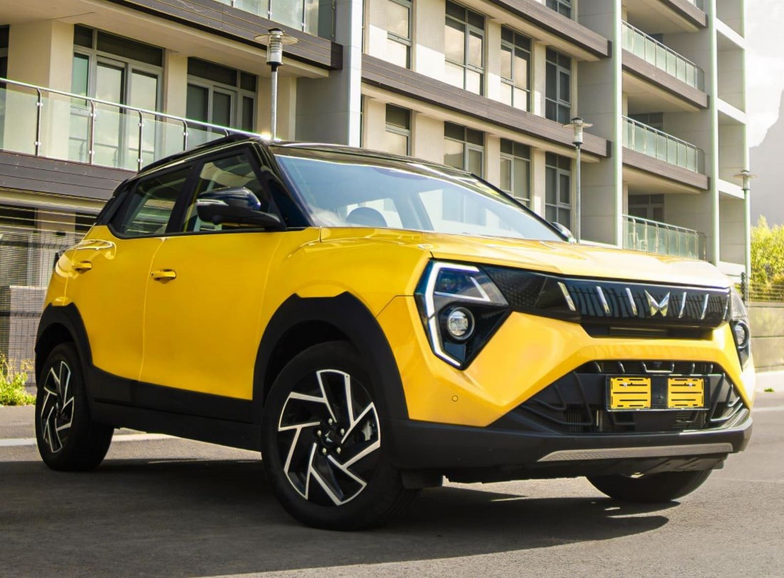 2024 - MAHINDRA XUV 3XO, foto 2
