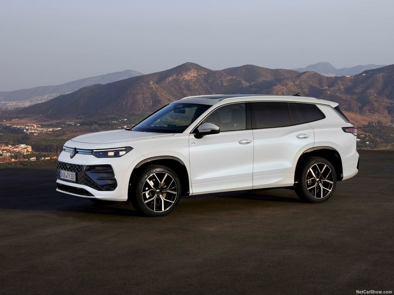 2025 - VOLKSWAGEN TAYRON, foto 3