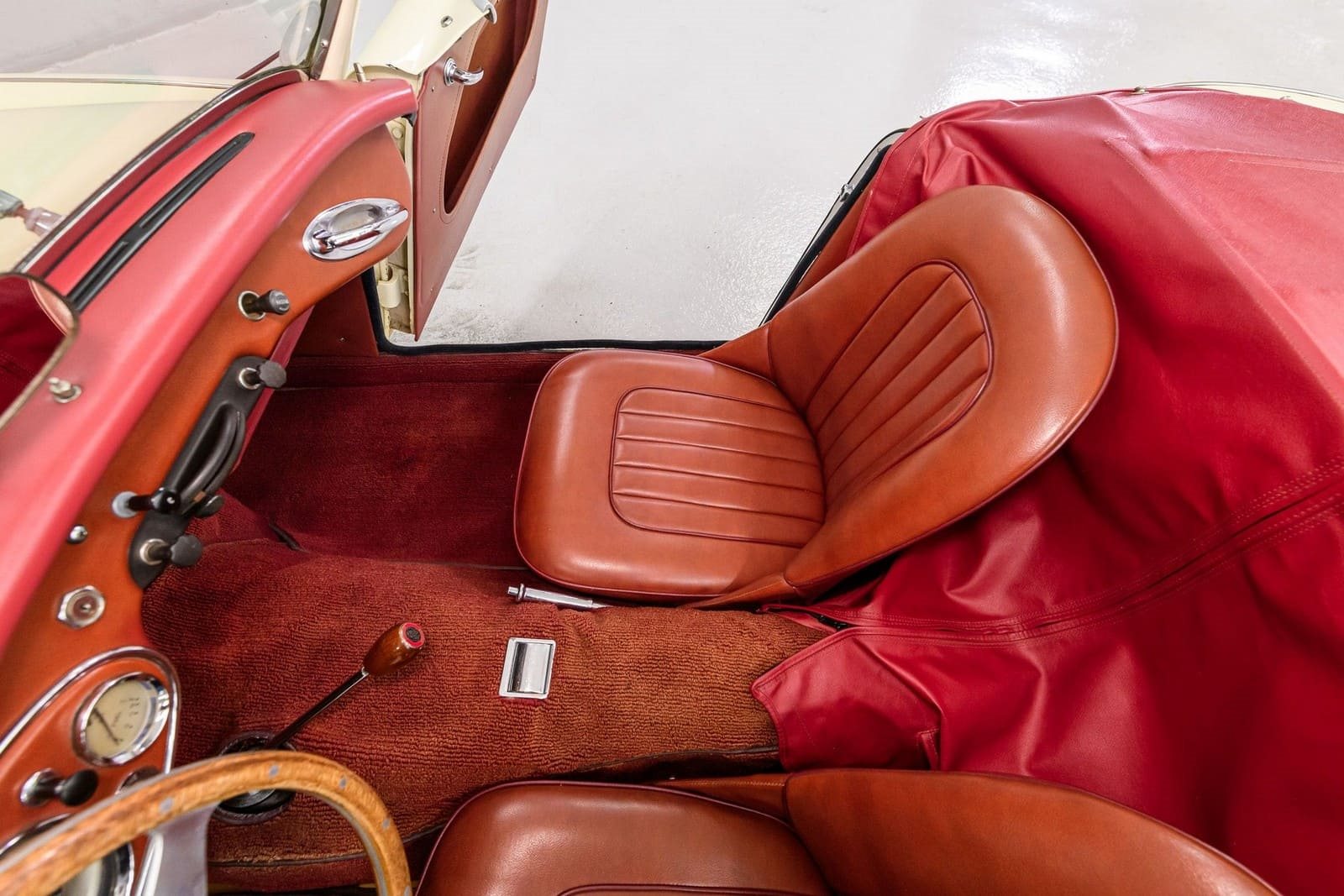 1960 - AUSTIN-HEALEY 3000 MK-I BT7 CREAM/RED, foto 15
